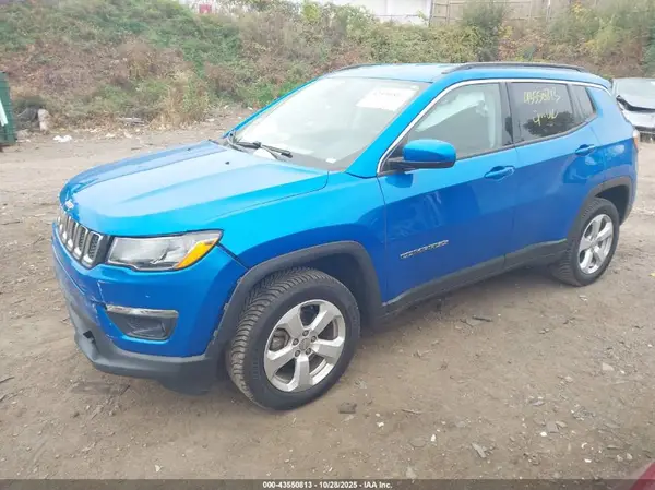 3C4NJDBB6JT202290 2018 JEEP COMPASS - Image 2