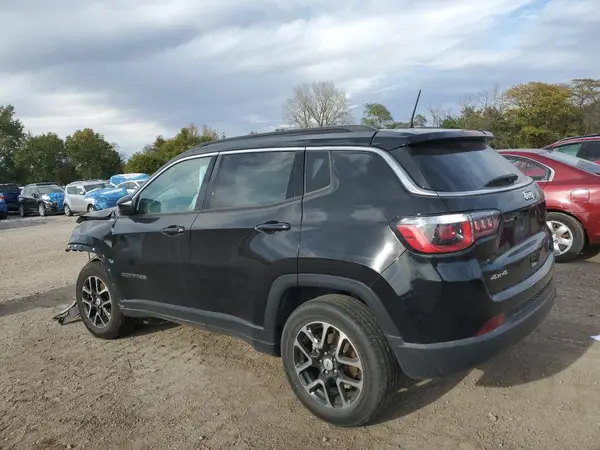 3C4NJDBB6JT202788 2018 JEEP COMPASS - Image 2