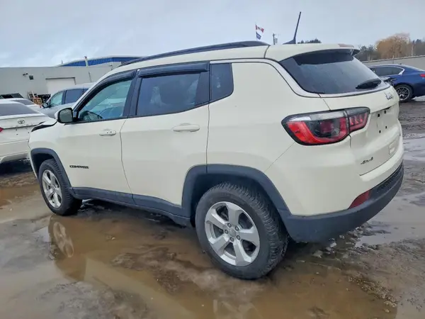 3C4NJDBB6JT206114 2018 JEEP COMPASS - Image 2