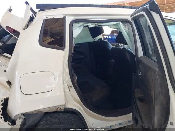3C4NJDBB6JT206291 2018 JEEP COMPASS - Image 8
