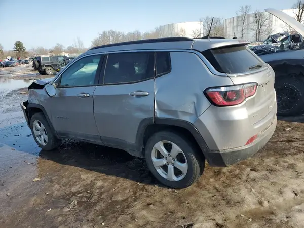 3C4NJDBB6JT223415 2018 JEEP COMPASS - Image 2