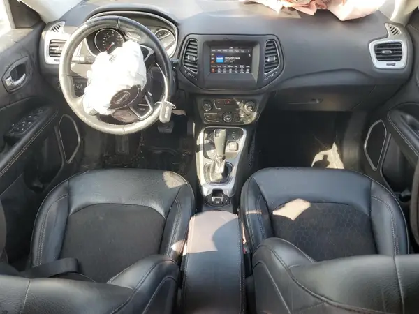 3C4NJDBB6JT223415 2018 JEEP COMPASS - Image 8