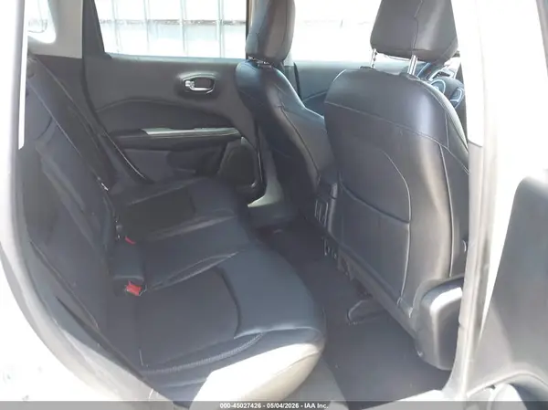 3C4NJDBB6JT231837 2018 JEEP COMPASS - Image 8