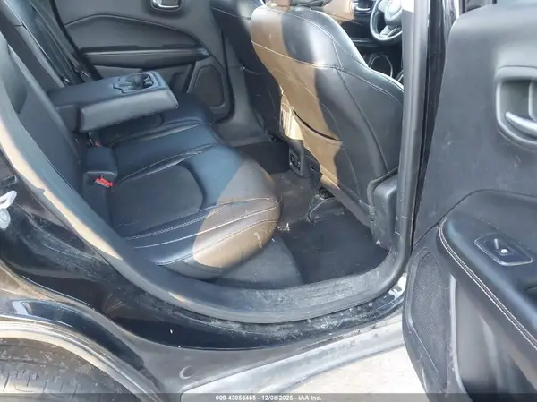 3C4NJDBB6JT232521 2018 JEEP COMPASS - Image 8