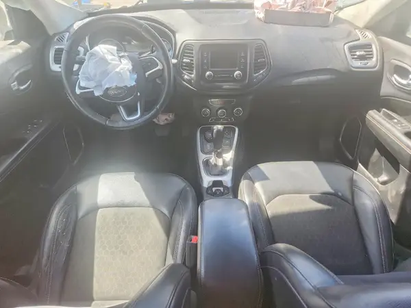 3C4NJDBB6JT234950 2018 JEEP COMPASS - Image 8