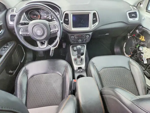 3C4NJDBB6JT238271 2018 JEEP COMPASS - Image 8
