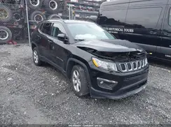 3C4NJDBB6JT250081 2018 JEEP COMPASS