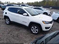 3C4NJDBB6JT256429 2018 JEEP COMPASS