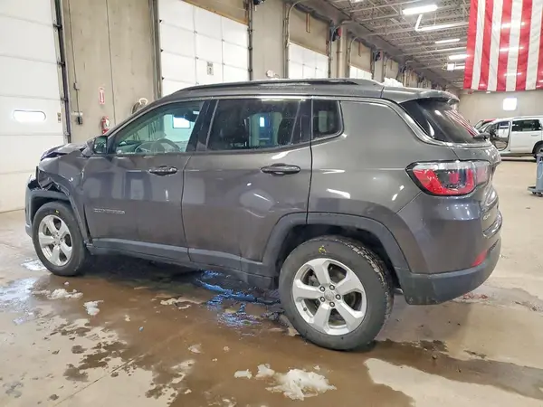 3C4NJDBB6JT259055 2018 JEEP COMPASS - Image 2