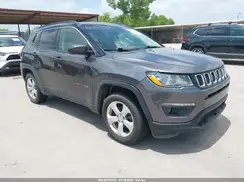 3C4NJDBB6JT262473 2018 JEEP COMPASS