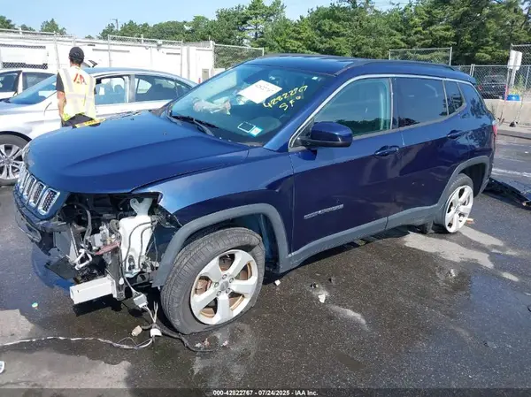 3C4NJDBB6JT265938 2018 JEEP COMPASS - Image 2