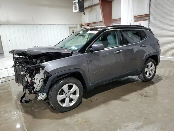 3C4NJDBB6JT281606 2018 JEEP COMPASS - Image 1
