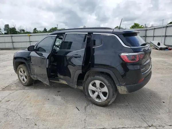 3C4NJDBB6JT291276 2018 JEEP COMPASS - Image 2