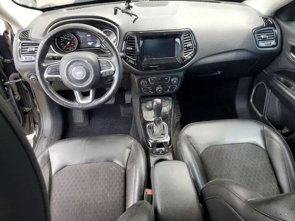 3C4NJDBB6JT298714 2018 JEEP COMPASS - Image 8