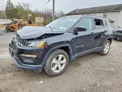 3C4NJDBB6JT308240 2018 JEEP COMPASS
