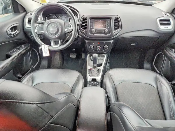 3C4NJDBB6JT308240 2018 JEEP COMPASS - Image 8