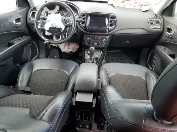 3C4NJDBB6JT314975 2018 JEEP COMPASS - Image 8