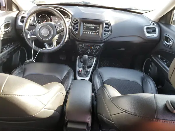 3C4NJDBB6JT331386 2018 JEEP COMPASS - Image 8