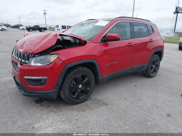 3C4NJDBB6JT331775 2018 JEEP COMPASS - Image 2