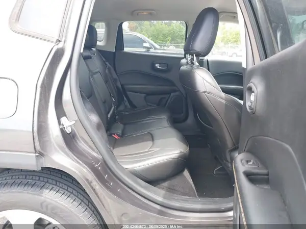 3C4NJDBB6JT342520 2018 JEEP COMPASS - Image 8