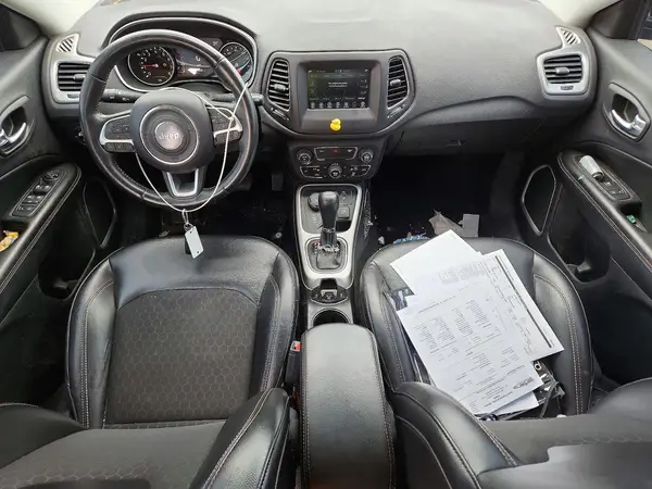 3C4NJDBB6JT349886 2018 JEEP COMPASS - Image 8