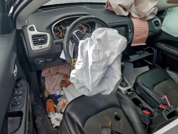 3C4NJDBB6JT350620 2018 JEEP COMPASS - Image 8
