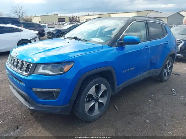3C4NJDBB6JT360256 2018 JEEP COMPASS - Image 2