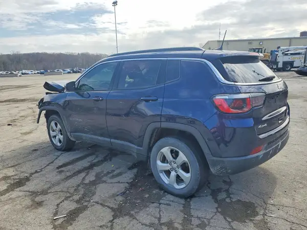 3C4NJDBB6JT361987 2018 JEEP COMPASS - Image 2