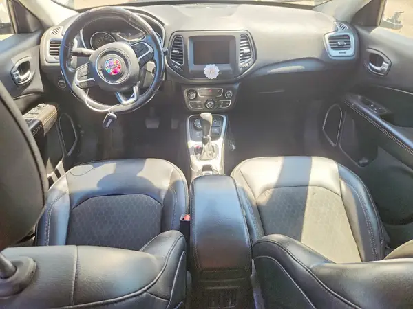 3C4NJDBB6JT373508 2018 JEEP COMPASS - Image 8