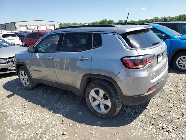 3C4NJDBB6JT392821 2018 JEEP COMPASS - Image 2