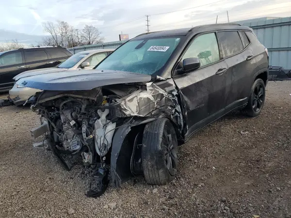 3C4NJDBB6JT395783 2018 JEEP COMPASS - Image 1