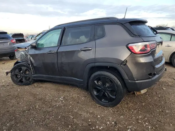 3C4NJDBB6JT395783 2018 JEEP COMPASS - Image 2