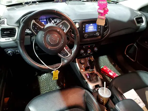 3C4NJDBB6JT409889 2018 JEEP COMPASS - Image 8