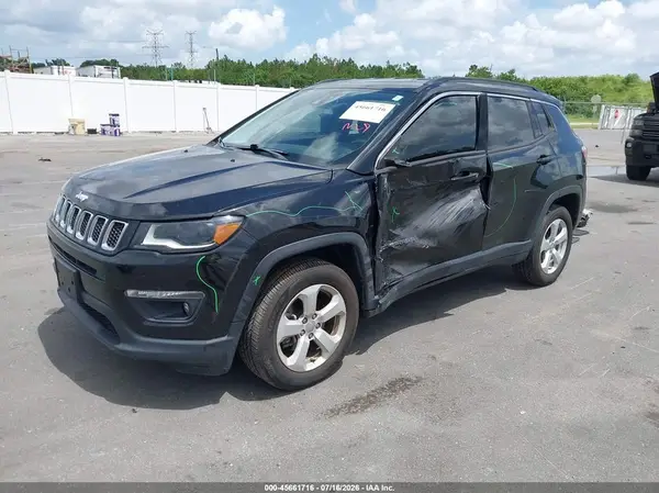 3C4NJDBB6JT413912 2018 JEEP COMPASS - Image 2