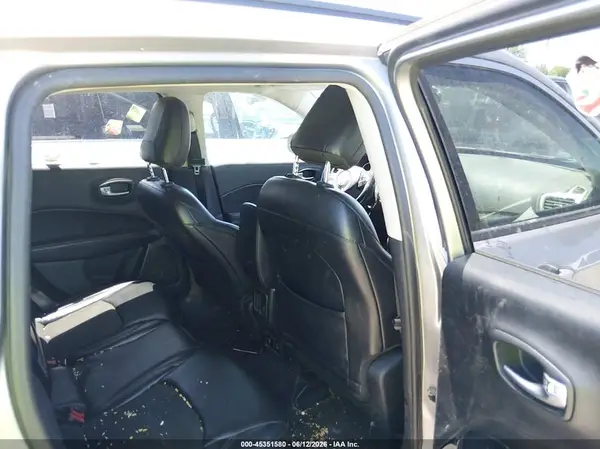 3C4NJDBB6JT418379 2018 JEEP COMPASS - Image 8