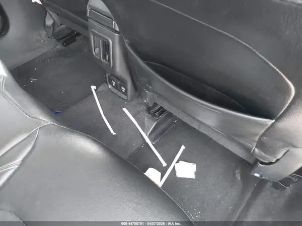 3C4NJDBB6JT418432 2018 JEEP COMPASS - Image 8