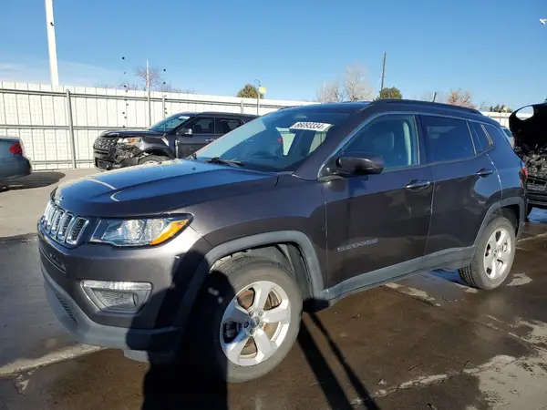 3C4NJDBB6JT423890 2018 JEEP COMPASS - Image 1