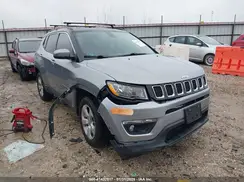 3C4NJDBB6JT434968 2018 JEEP COMPASS