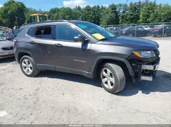 3C4NJDBB6JT436509 2018 JEEP COMPASS