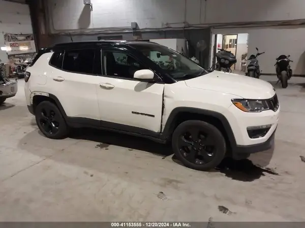 3C4NJDBB6JT453973 2018 JEEP COMPASS - Image 1