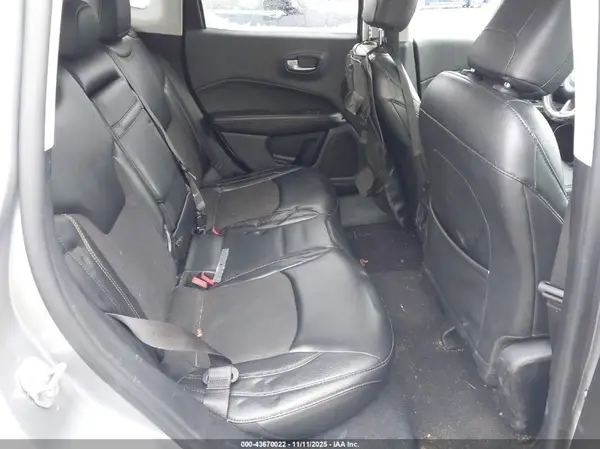 3C4NJDBB6JT457022 2018 JEEP COMPASS - Image 8