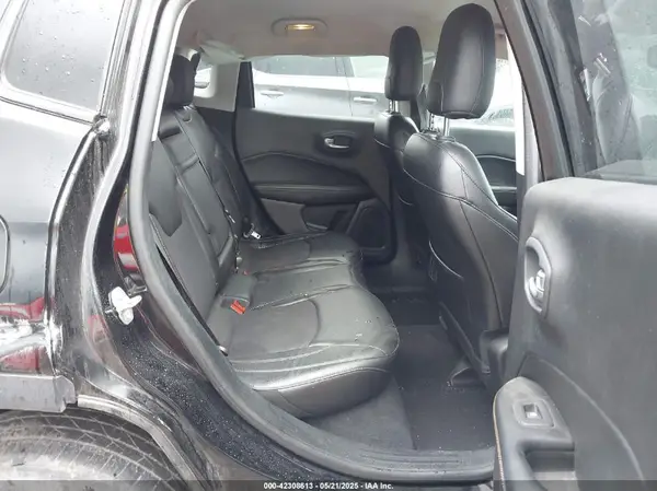 3C4NJDBB6JT480333 2018 JEEP COMPASS - Image 8