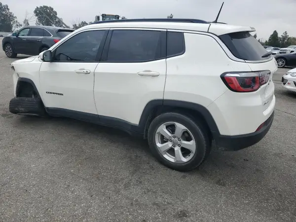3C4NJDBB6JT481739 2018 JEEP COMPASS - Image 2
