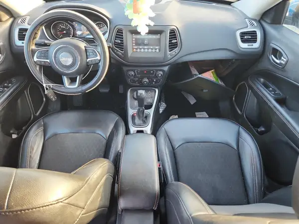 3C4NJDBB6KT593748 2019 JEEP COMPASS - Image 8