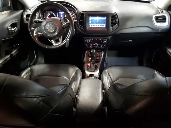 3C4NJDBB6KT600844 2019 JEEP COMPASS - Image 8