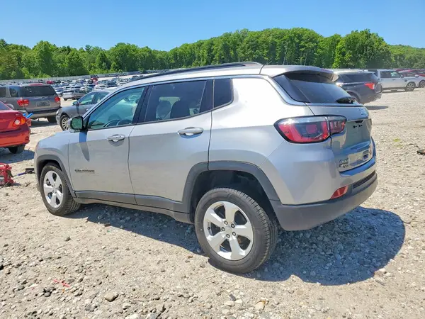 3C4NJDBB6KT602318 2019 JEEP COMPASS - Image 2