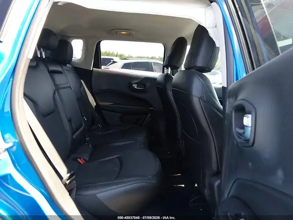 3C4NJDBB6KT629826 2019 JEEP COMPASS - Image 8