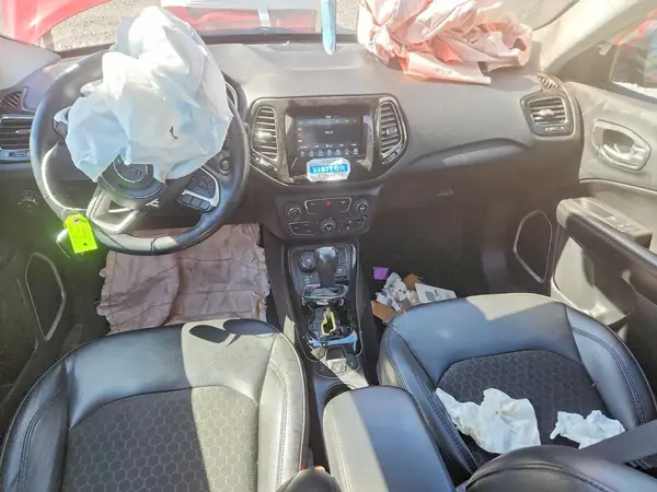 3C4NJDBB6KT640020 2019 JEEP COMPASS - Image 8