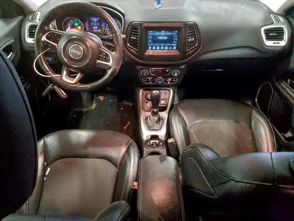 3C4NJDBB6KT647016 2019 JEEP COMPASS - Image 8