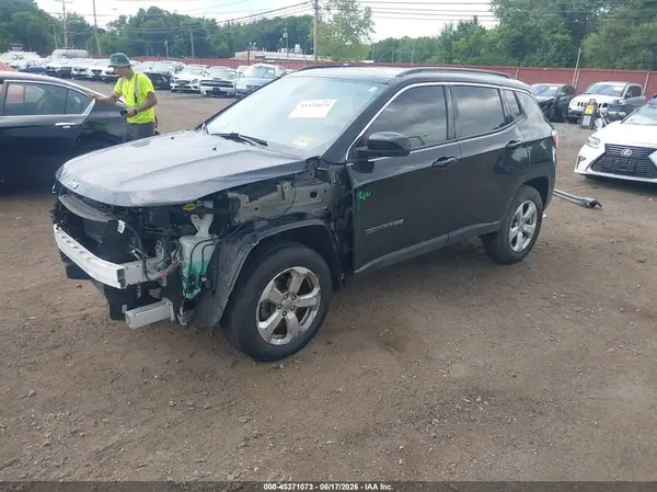 3C4NJDBB6KT648117 2019 JEEP COMPASS - Image 2